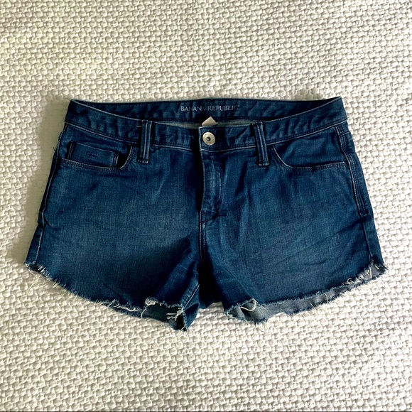Cutoff Banana Republic shorts. Size 29. - Picture 1 of 4